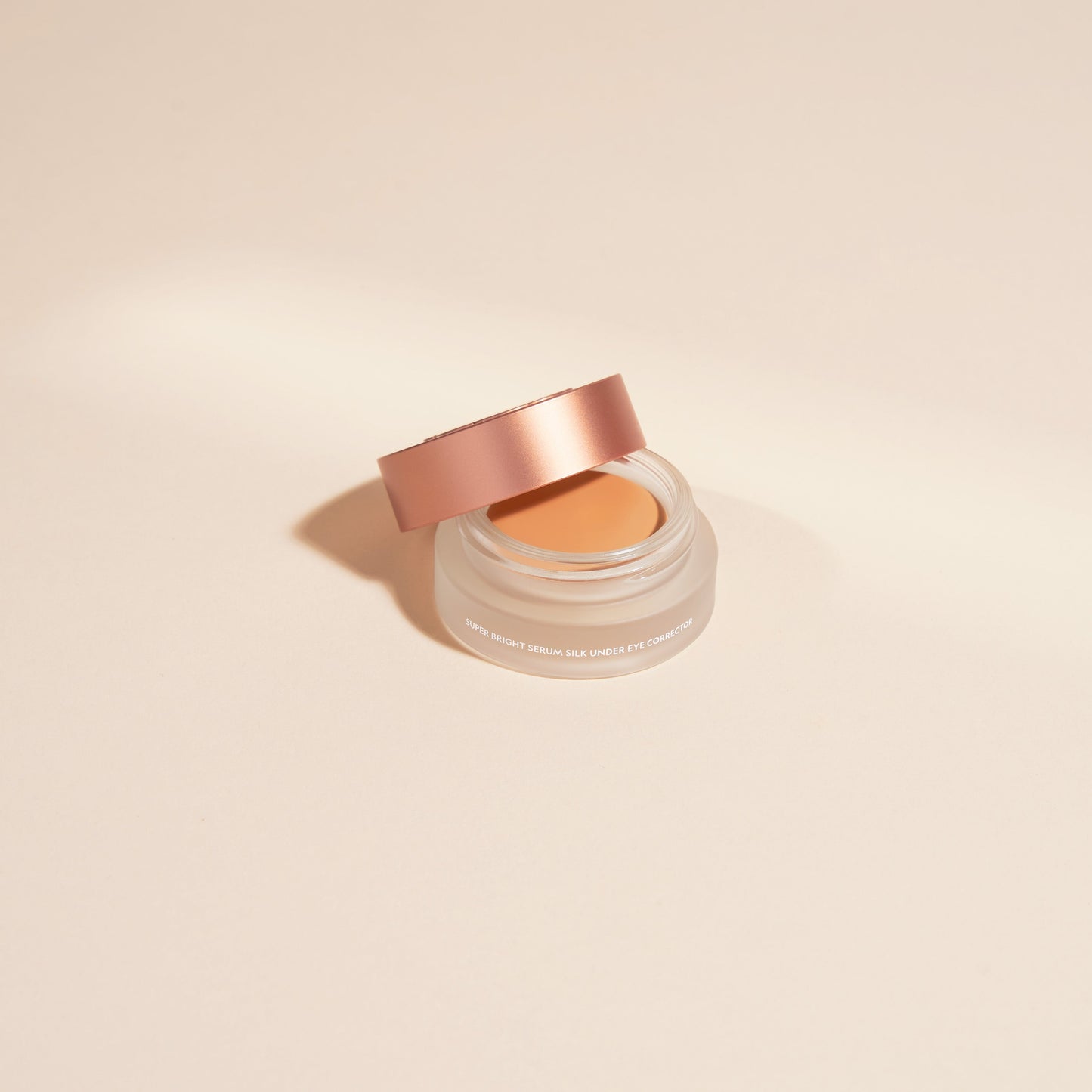 Model eye area showing before and after look for dark-circle brightening